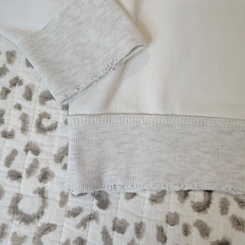 Abercrombie & Fitch Distressed 1/4 Zip Muscle Sweatshirt; White/Grey; Women's L - Picture 13 of 14